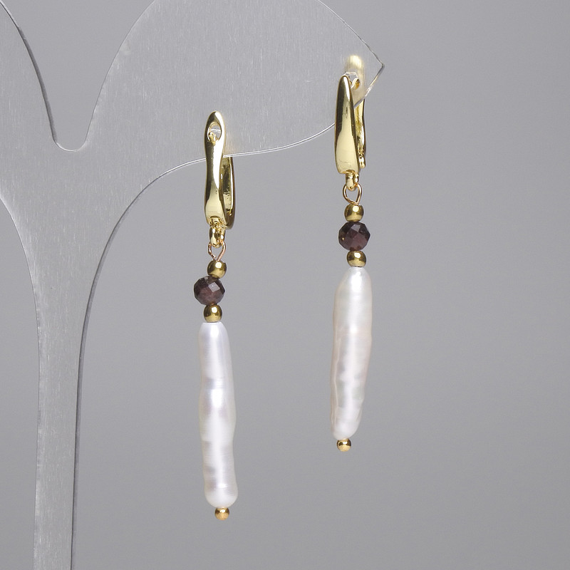 Baroque Pearl Earrings 20×5mm±, Garnet Faceted Bead 4mm±, length 50mm± (assorted sizes)