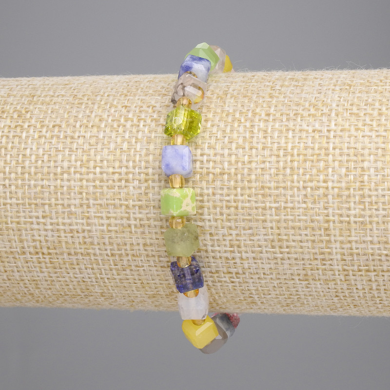 Assorted Bracelet (Jasper Agate Tourmaline) Faceted Cube 6x6mm+/-, Length 18cm Stretch
