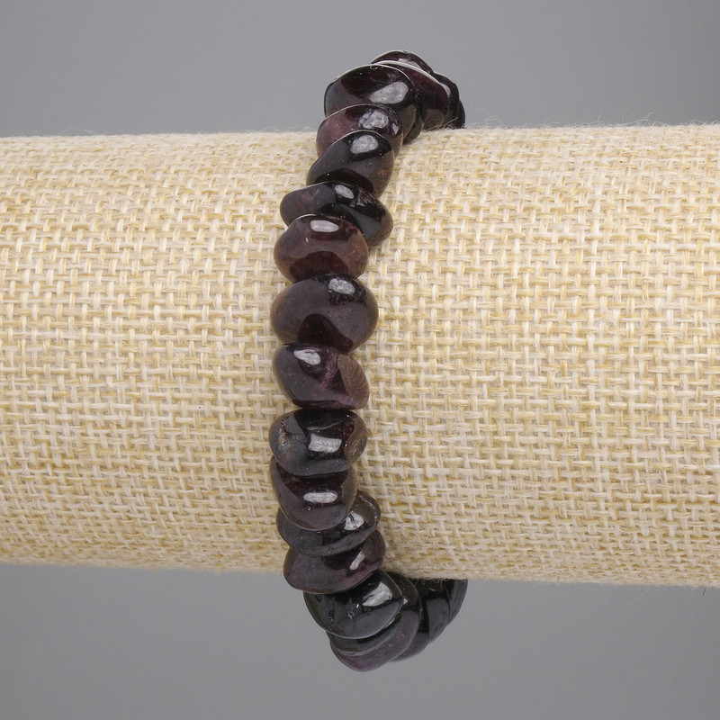 Garnet Bracelet Tumbled 10-13x4-6mm+/-, Length 18cm+/- Stretch
