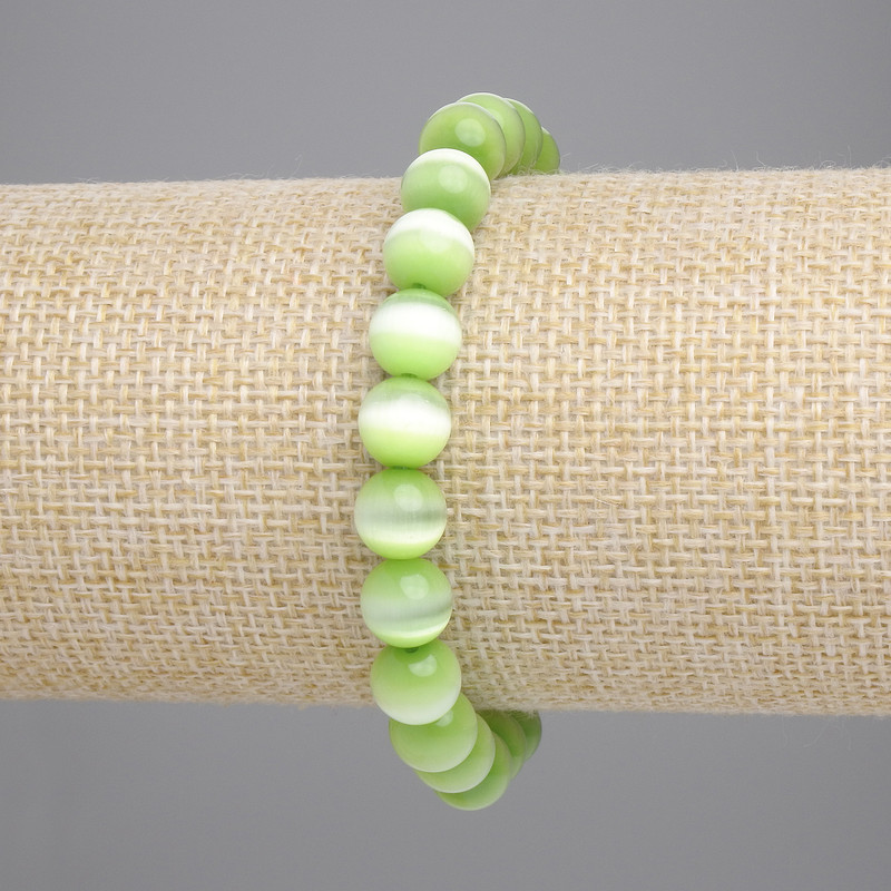 Light Green Cat's Eye Bracelet, smooth round bead, diameter 8mm+-, length 18cm+- stretch