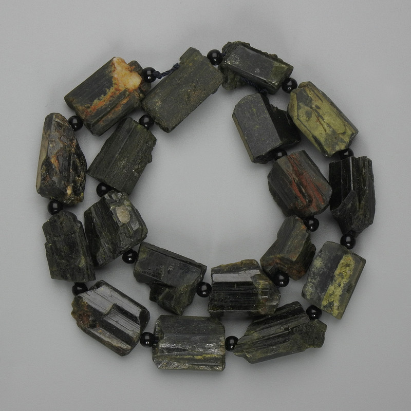 Beads green Tourmaline (Epidote) rubbed, diameter 18-25×10-14mm± Agate bead 4mm±, length 40cm± on a thread