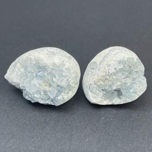 Price per 100g. Celestine drusy natural stone, size approx. 40×50×35mm±, weight from 180 g