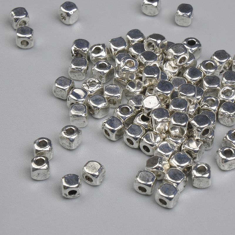 Pendant bead insert colour of metal silver, diameter 3mm± hole diameter 1.1mm± packaging ~84pcs.
