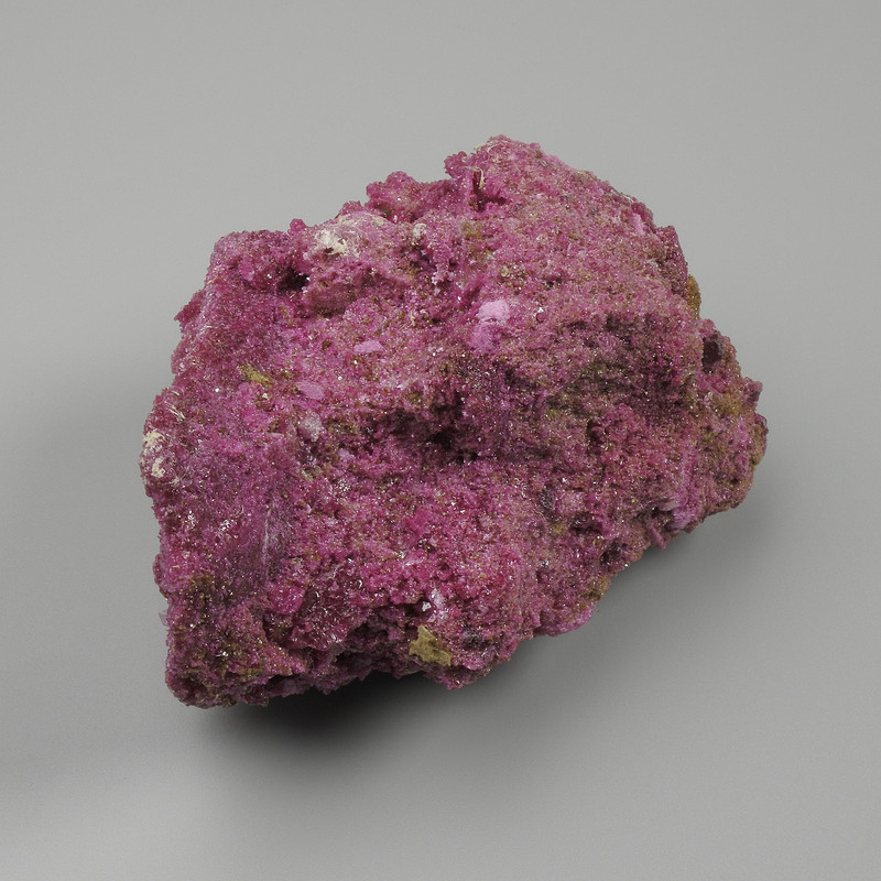 Ruby Corundum natural unprocessed stone, diameter 60×60×50mm± (assorted size) (Price per 100 g)