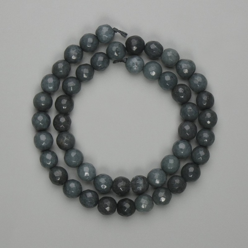 Iolite Beads faceted round ball 8mm diameter, length 37cm on thread