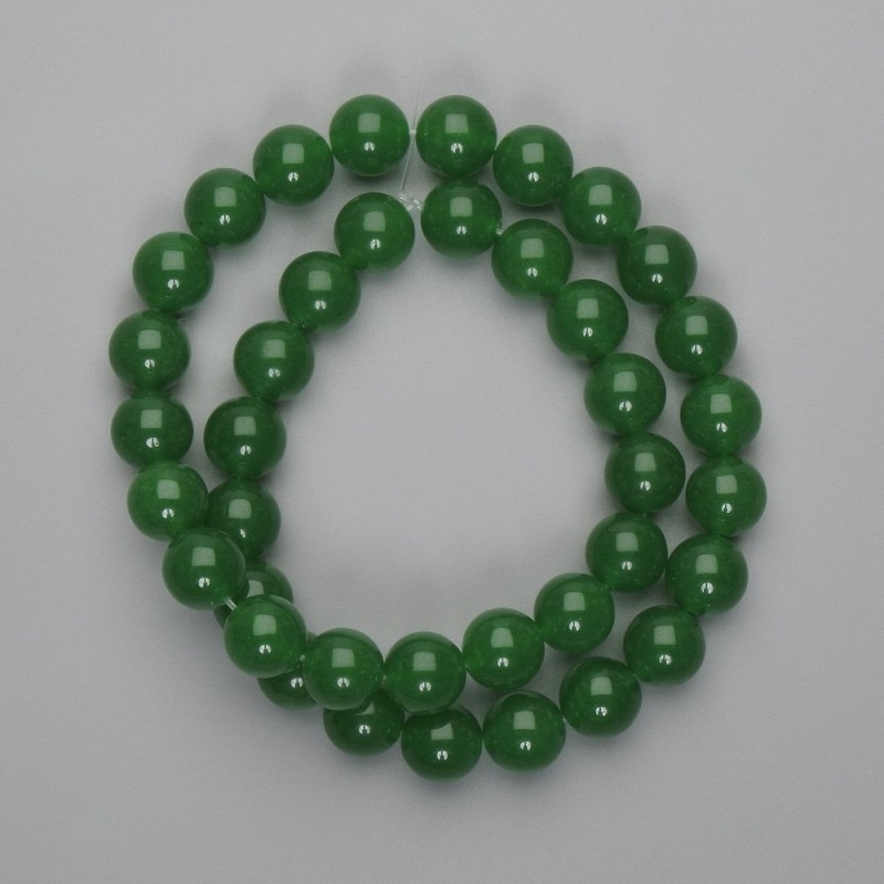 Nephrite Beads smooth sphere 10mm diameter, 38cm length on thread