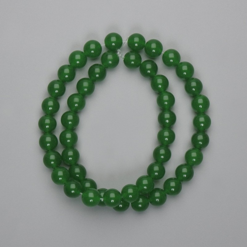 Nephrite Beads smooth ball 8mm dia. on thread 38cm approx.
