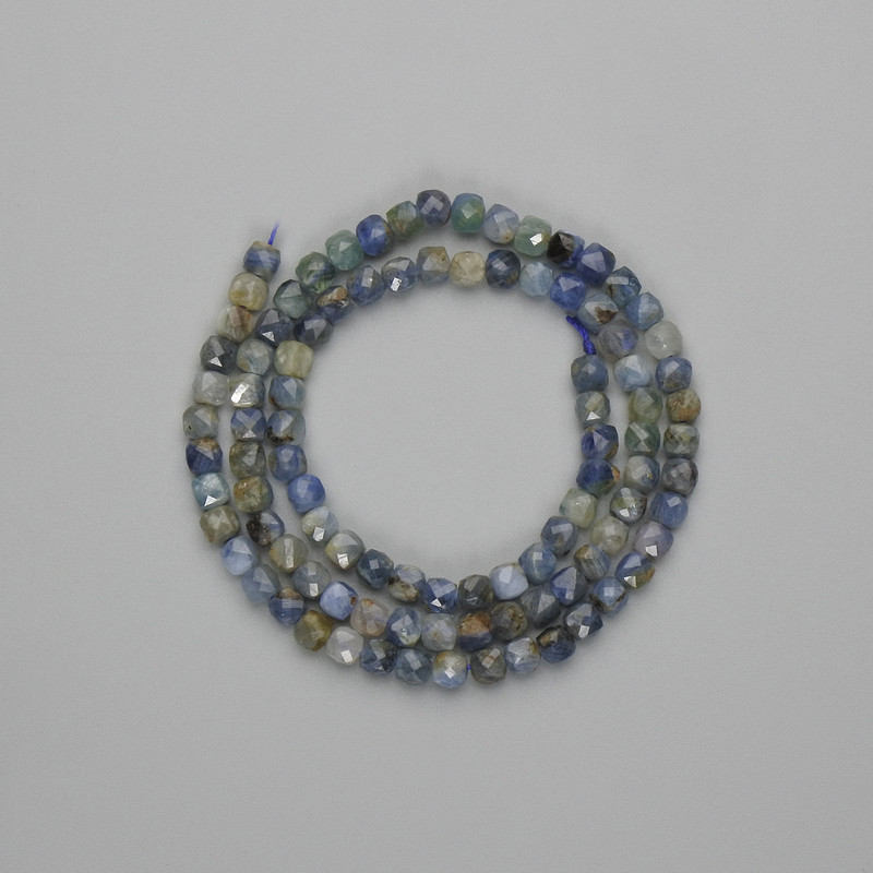 Kianite Beads Faceted Cube 4×4mm +-/string length 39cm+- on thread
