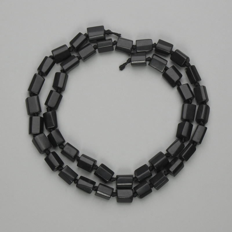 Shungite Beads, faceted 7–8×5–6 mm, on thread, approx. 40 cm