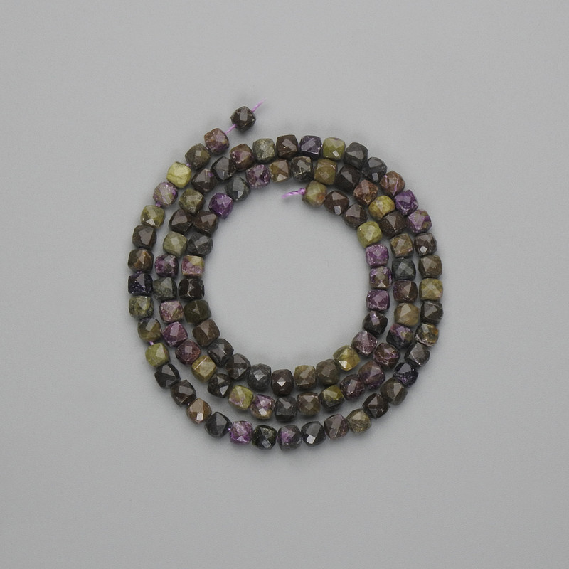 Tourmaline Beads Faceted Cube 4x4mm, 39cm on a Thread