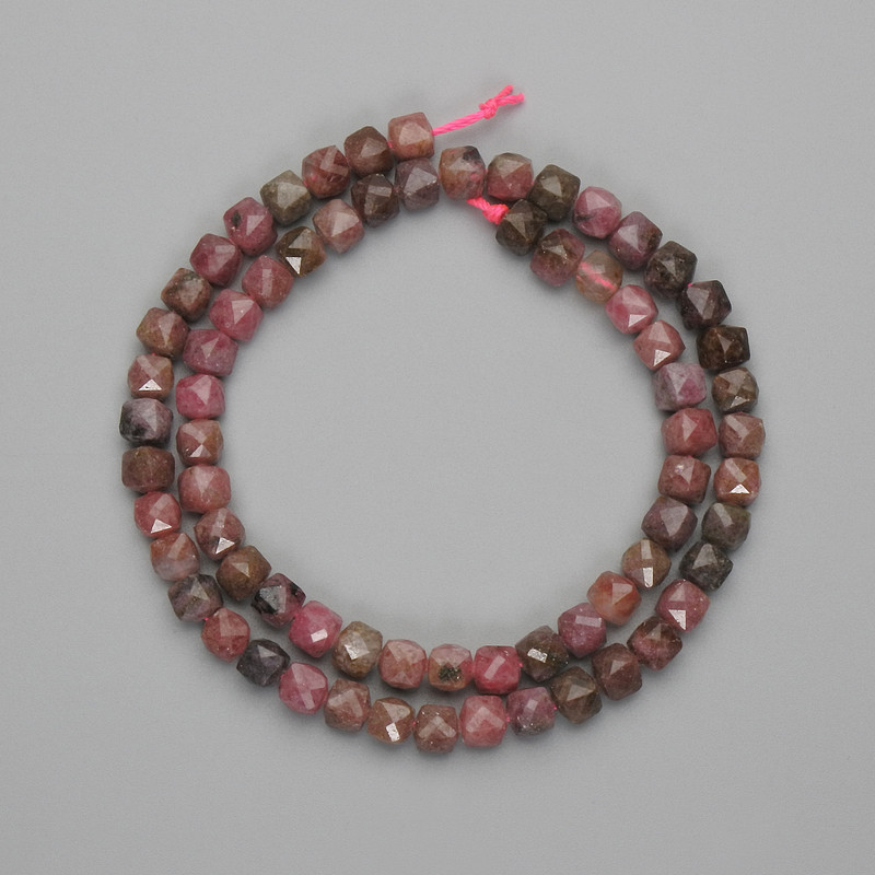 Rhodonite Beads Faceted Cube 5x5mm on Thread 37cm