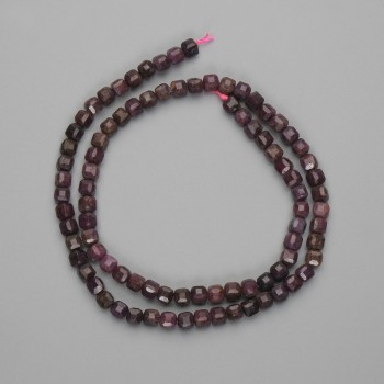 Ruby Beads Faceted Cube 4x4mm on Thread, 40cm ±