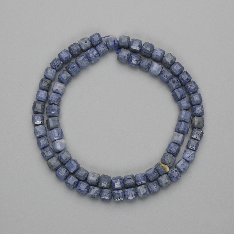 Hepatic sponge coral faceted cube beads 5x5mm+-, length 37cm+- on thread