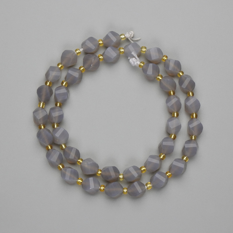 Smoky quartz Agate faceted diamond beads 8x7mm+- with seed beads 3mm+- on thread 36cm+-