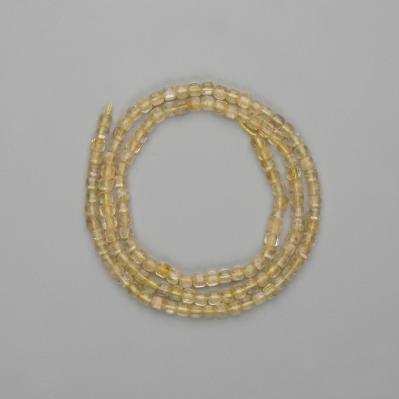 Citron Beads faceted cube 3×3mm+-, length 39cm+- on thread