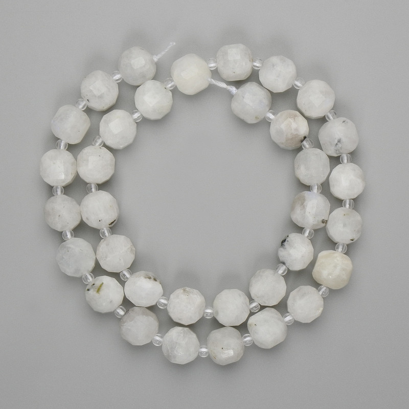 Adularia Beads Faceted Cube 9×9mm±, Seed Beads 3mm±, Length 40cm± on Thread