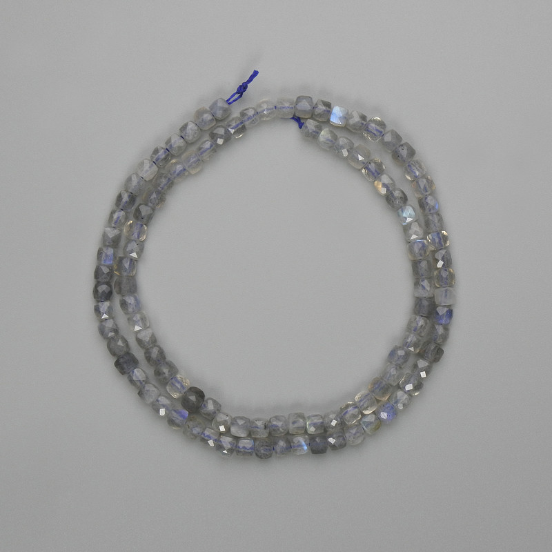Labradorite Beads Faceted Cube 3.5×3.5 mm, 39 cm on Thread