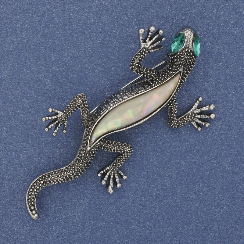 Brooch Lizard with mother-of-pearl and green crystals, silver-tone metal 34x67mm