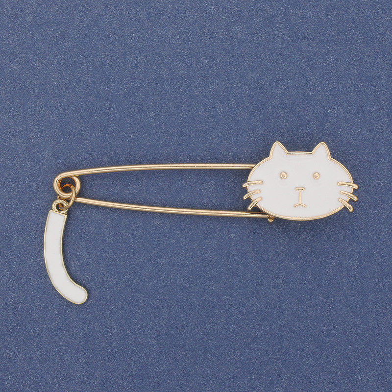 Brooch pin with cat 62x16-30mm+- metal colour gold