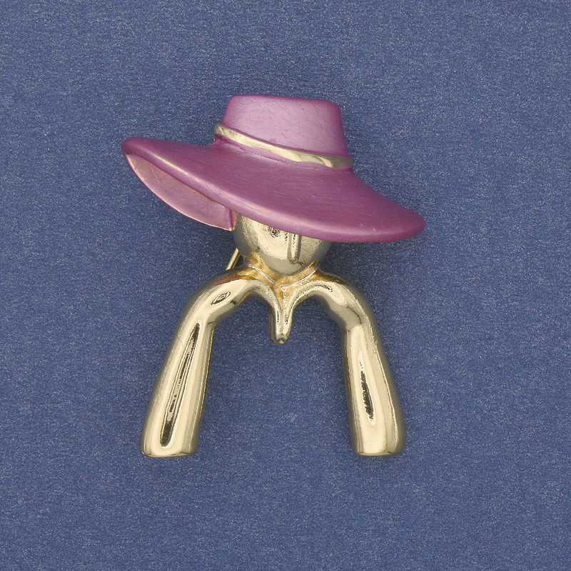 Brooch 'Girl in a Pink Hat' Gold-Tone Metal 34×30mm+
