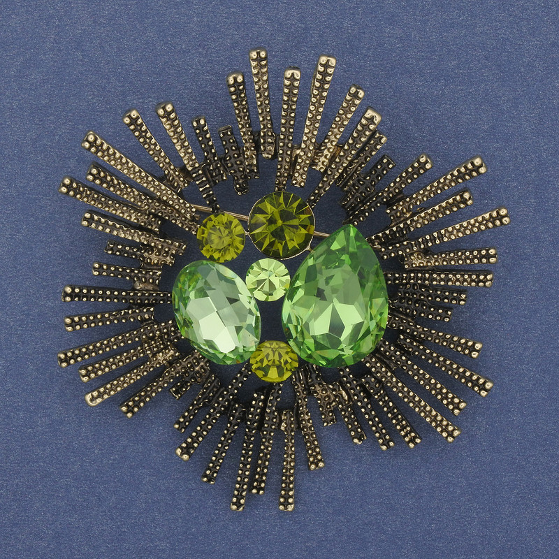 Brooch pendant Accent with green crystals Bronze-gold metal 60mm+