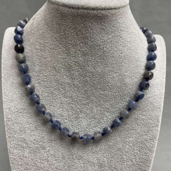 Necklace of Faceted Sapphire Cube, 7×7 mm diameter, about 45 cm long with clasp