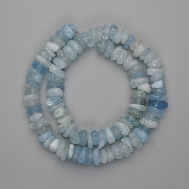 Aquamarine Crackle Beads 9-15×3-5mm+-, thread length 40cm+-