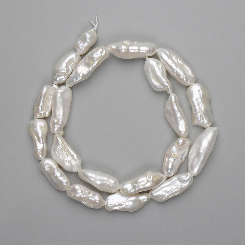 Baroque pearls with petrol tint 38cm long