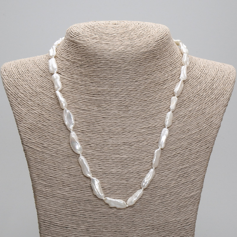 Necklace of natural baroque pearls, diameter 20-21×7, 5-9mm±, length 45cm± with 5cm extender chain