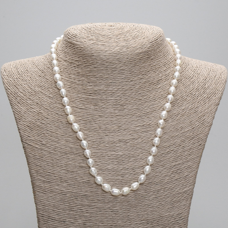 Necklace of natural freshwater pearls 7×5mm ±, length 45cm ± 5cm extender chain