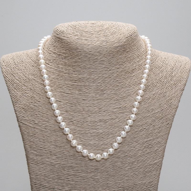 Necklace of natural freshwater pearls 6.5×6mm±, length 45cm±, 5cm extender chain