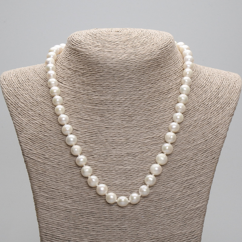 Necklace of natural freshwater pearls 9-10×8-8.5mm+, length 45cm±, 5cm extender chain