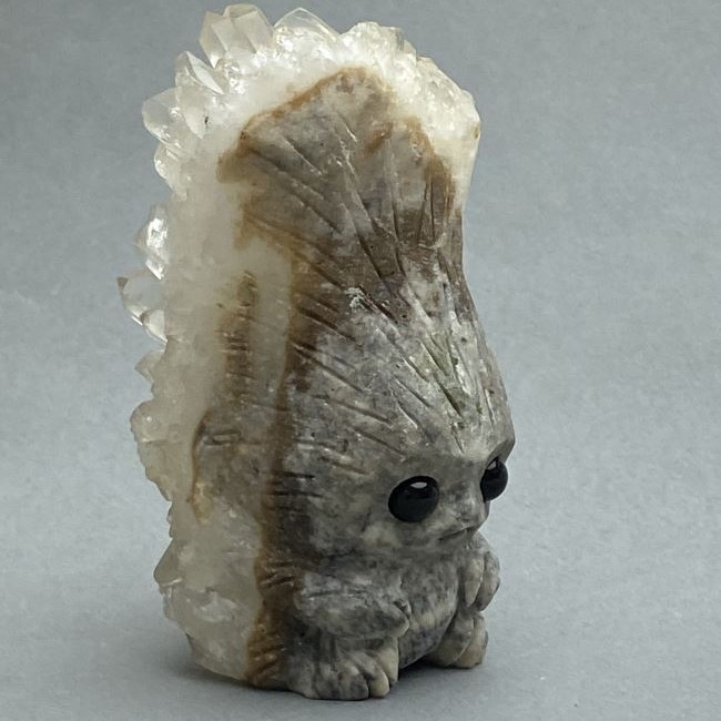 Souvenir sculpture Hedgehog with Druzy 82x46x46 mm+