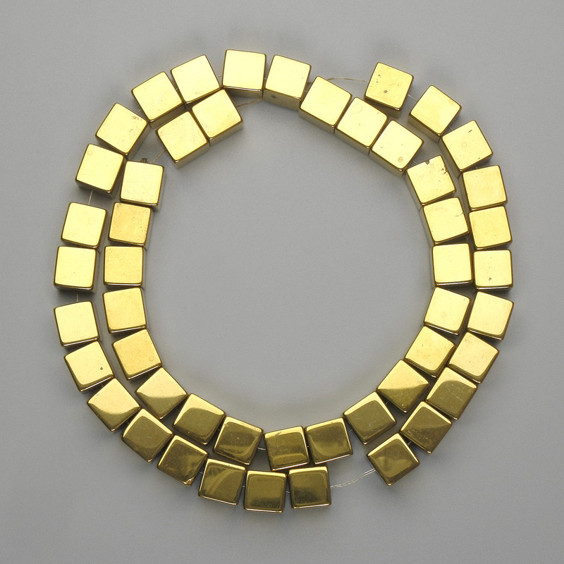 Hematite Beads Golden Colour Cube 8×8mm,+-, Thread Length 40cm+
