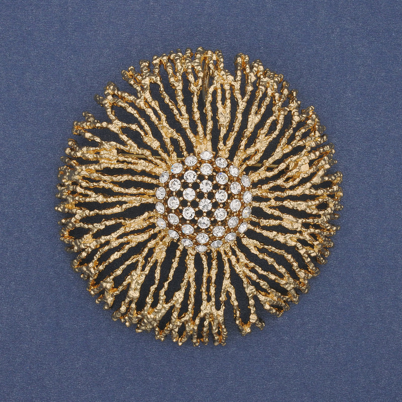 Brooch Pendant Accent with White Crystals in Gold-Tone Metal 61mm+