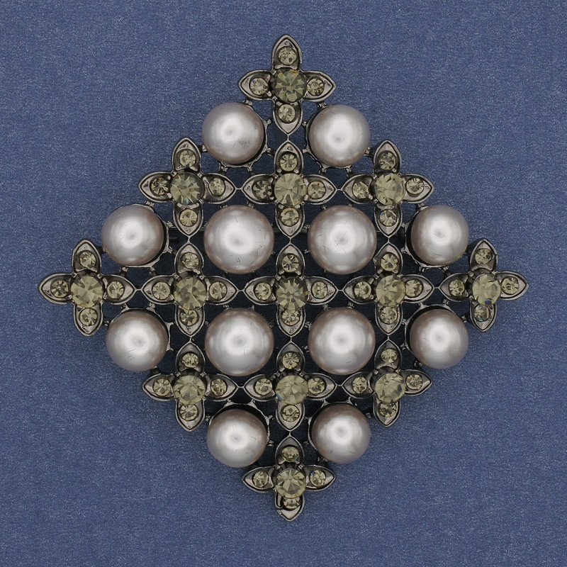 Brooch Pendant Mallorca Diamond with Grey Crystals Silver-tone Metal 56mm+