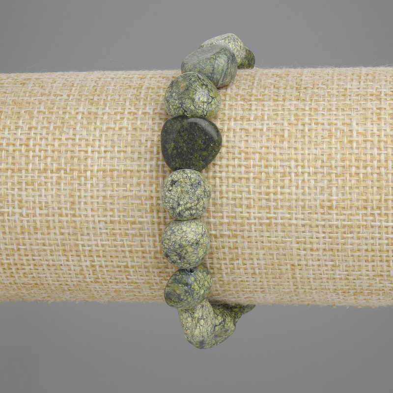 Serpentine Bead Bracelet, faceted, diameter 10-12×10-11, 5mm+-, length 18cm +- stretch