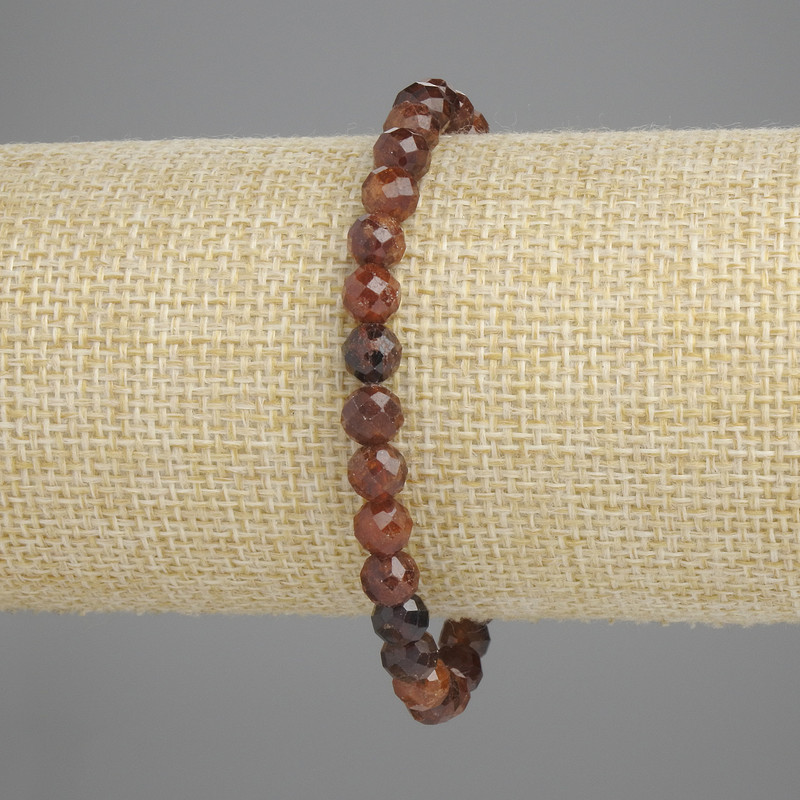 Bracelet Garnet Hessonite Faceted Bead, 6mm diameter, 18cm length ± stretch