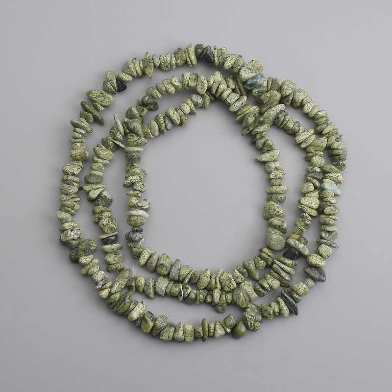 Serpentine Beads chipped, diameter 6-14×1, 5-4mm+-, thread length 76cm +