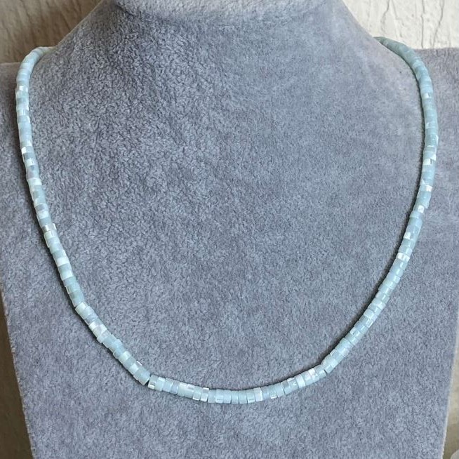Necklace made of natural Mother-of-P Pearl smooth rondelle, diameter 4x2 mm±, length 45 cm± with clasp