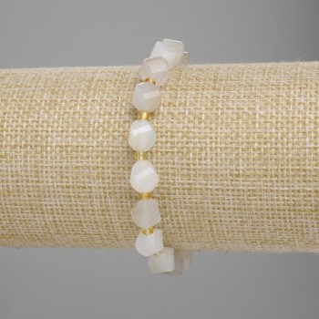Moonstone Bead Bracelet with faceted diamond shapes, diameter 8x7mm±, seed beads 3mm±, length 18cm± (stretch)