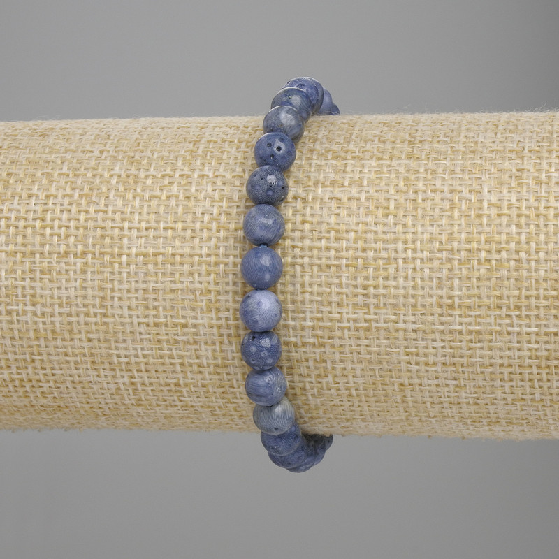 Powdery coral bead bracelet, smooth round beads 6mm diameter ±, length 18cm ± stretch