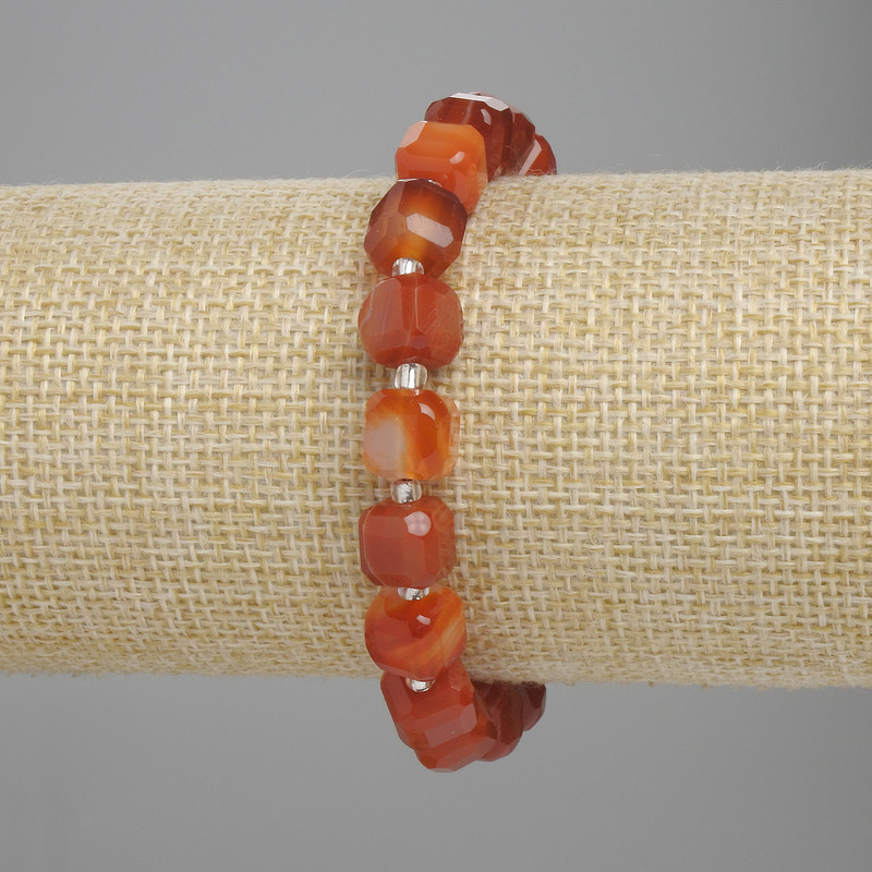 Agate Bead Bracelet with Faceted Cubes, 8x8 mm, approx. 18 cm, stretch