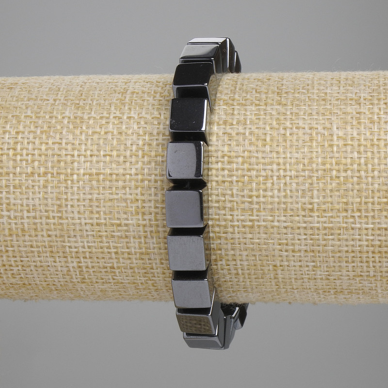 Bracelet Hematite Cube, diameter 8x8mm, length 18cm, stretch