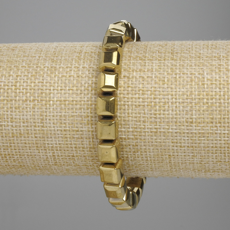 Bracelet Hematite Cube, diameter 8x8mm±, colour golden, length 18cm±, stretch