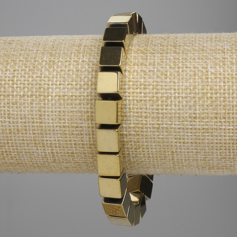 Hematite Bracelet Cube, diameter 8x8mm±, golden colour, length 18cm±, stretch