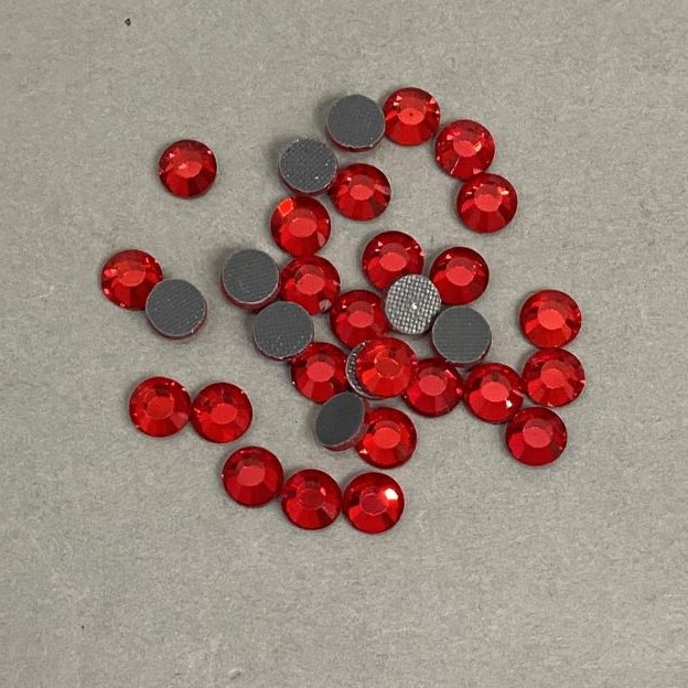 Rhinestones, cold-set stones, red colour, 6 mm diameter ±, pack / 180 g (±)