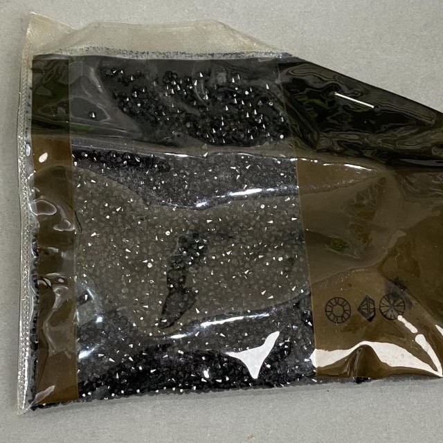 Black rhinestones, 2 mm diameter ± pack /50g