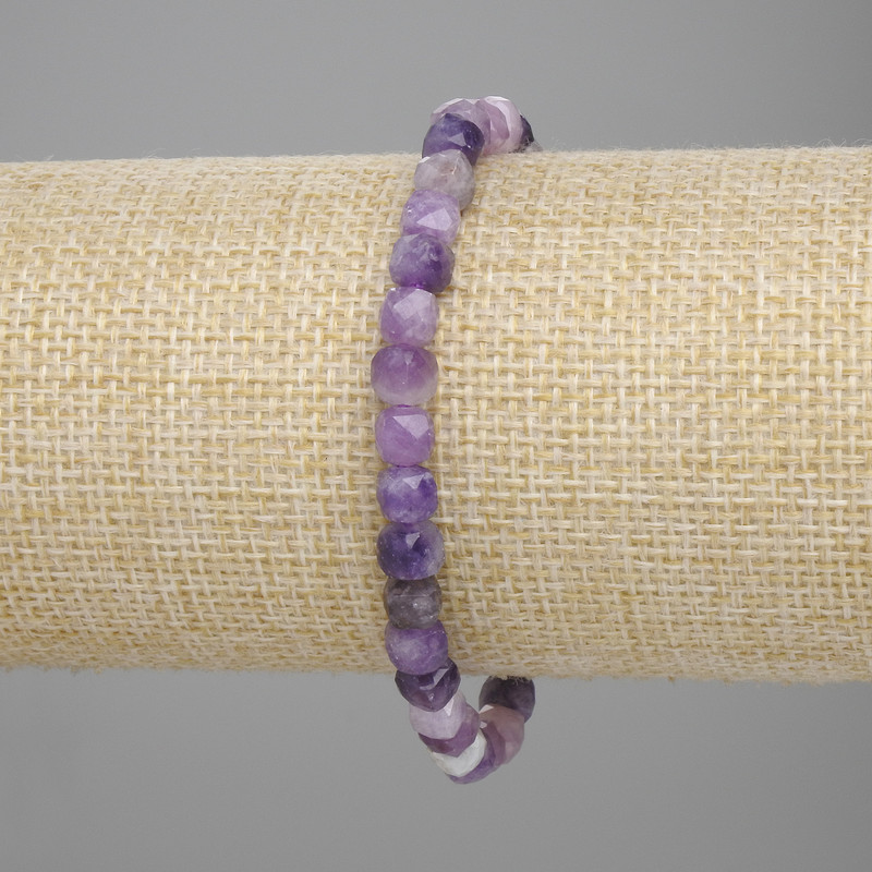Amethyst Faceted Cube Bracelet, 5.5 x 5 mm cube, diameter 5.5 mm ±, length 18 cm ±, elastic