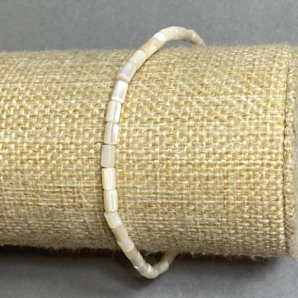 Bracelet Mother-of-Pour Pearl Cylinder 5x3mm+-, length 18cm+-, stretch